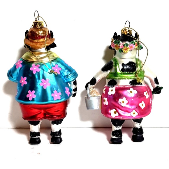 Heifer and Steer Tropical Vacationing Cows, set of 2 Glass Ornaments 5 inch each - Picture 4 of 11